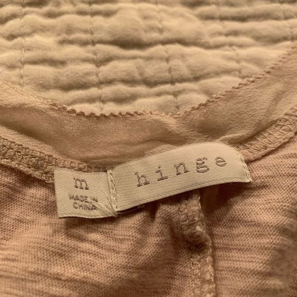 NORDSTROM HINGE Classy Casual Neutral Flowy Tank Top - Picture 3 of 6